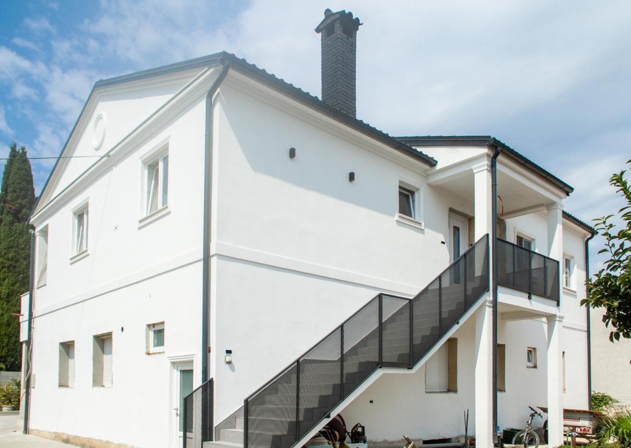 Gentilini Residence Ровінь Екстер'єр фото